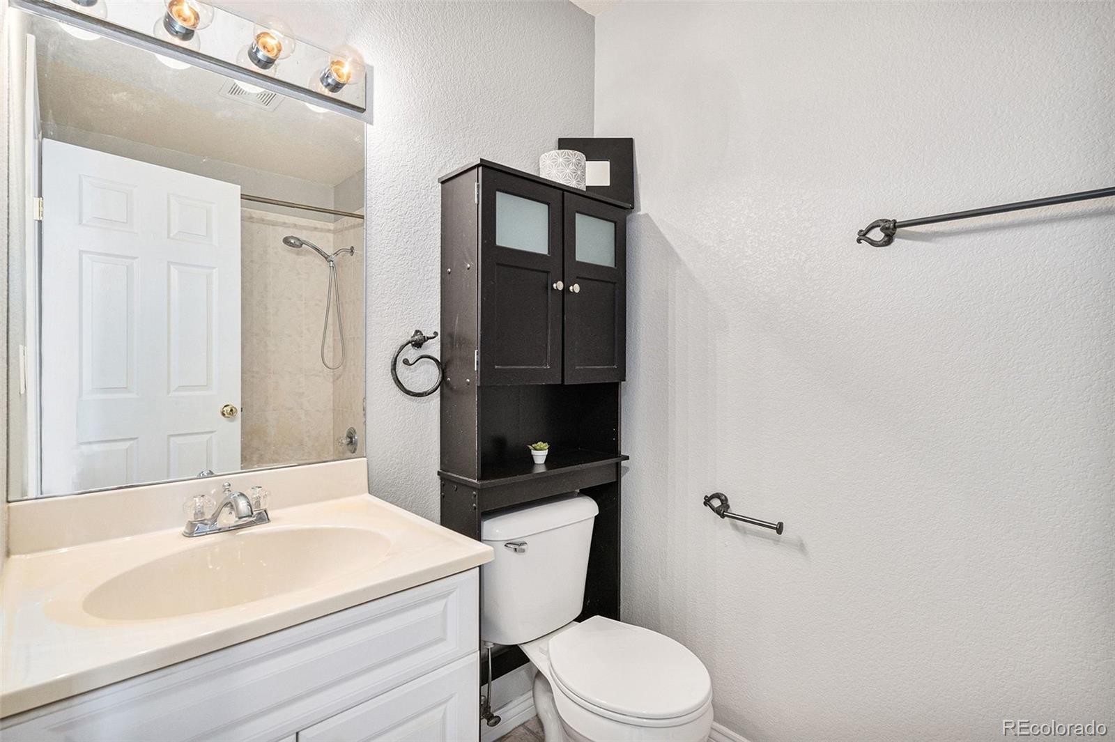 7736 S Shenandoah Drive