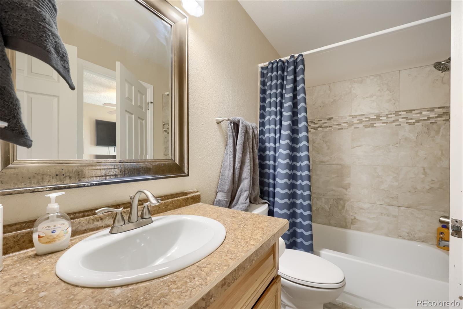 8746 Cloverleaf Circle