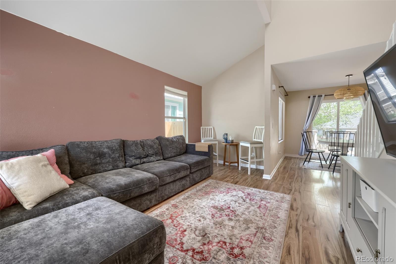 8746 Cloverleaf Circle