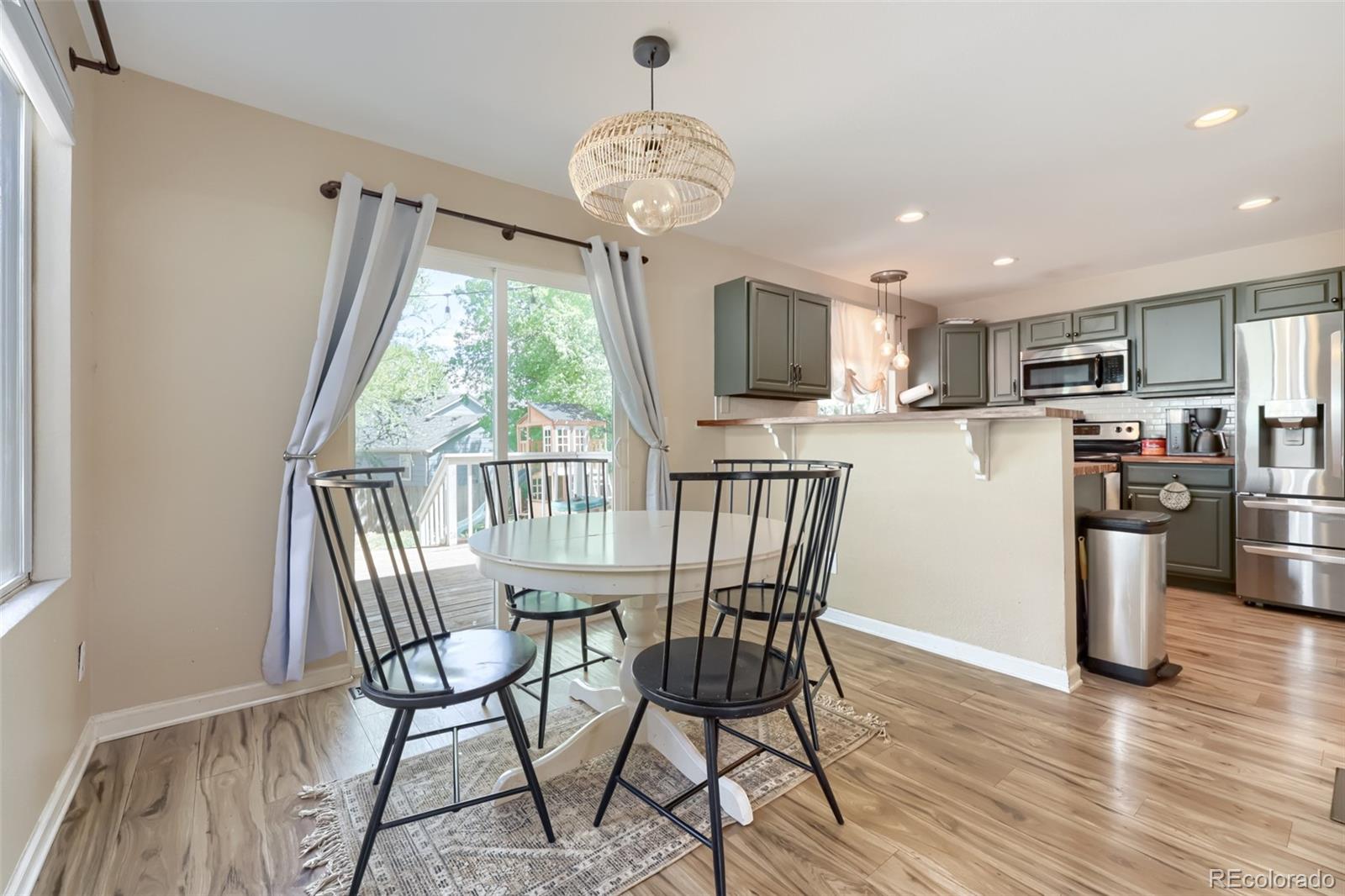 8746 Cloverleaf Circle