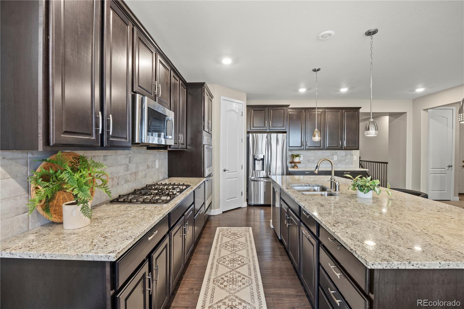 8099 Arapahoe Peak Street