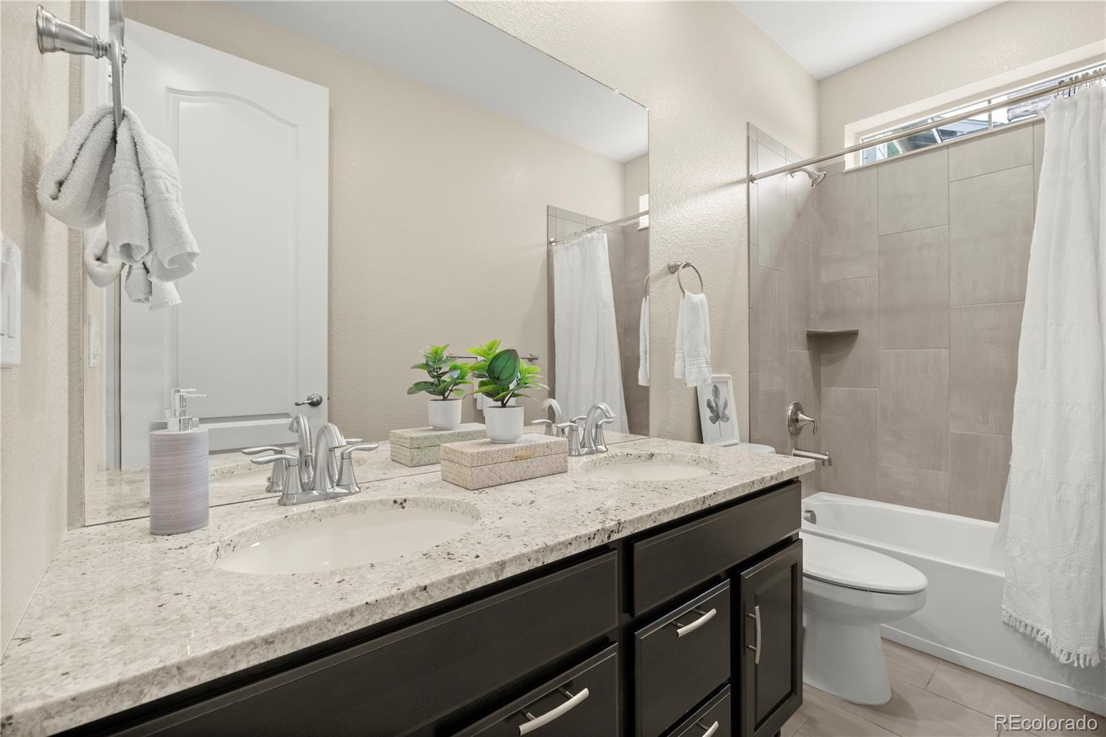 8099 Arapahoe Peak Street