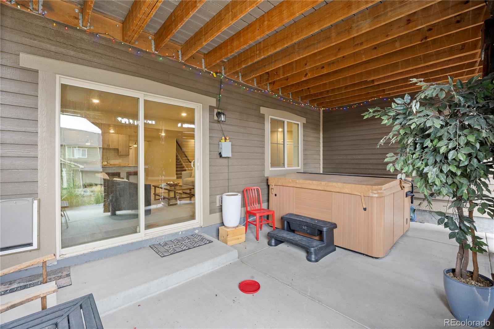 8099 Arapahoe Peak Street