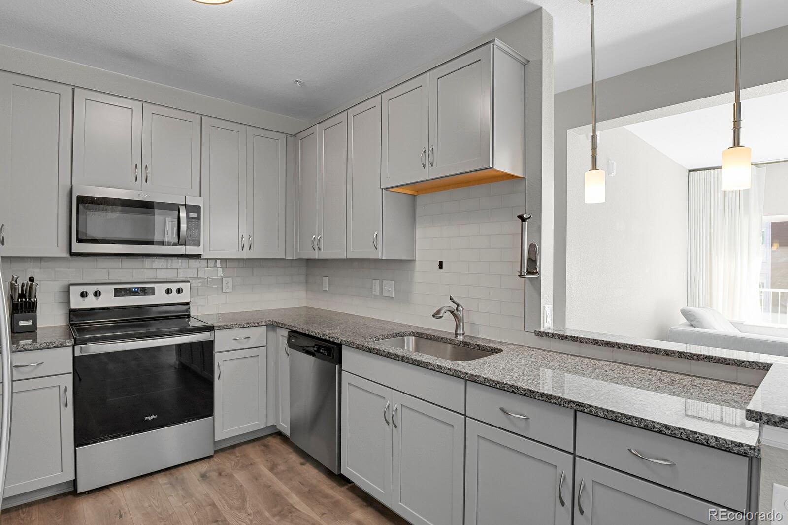 15700 E Jamison Drive Unit: 5-204