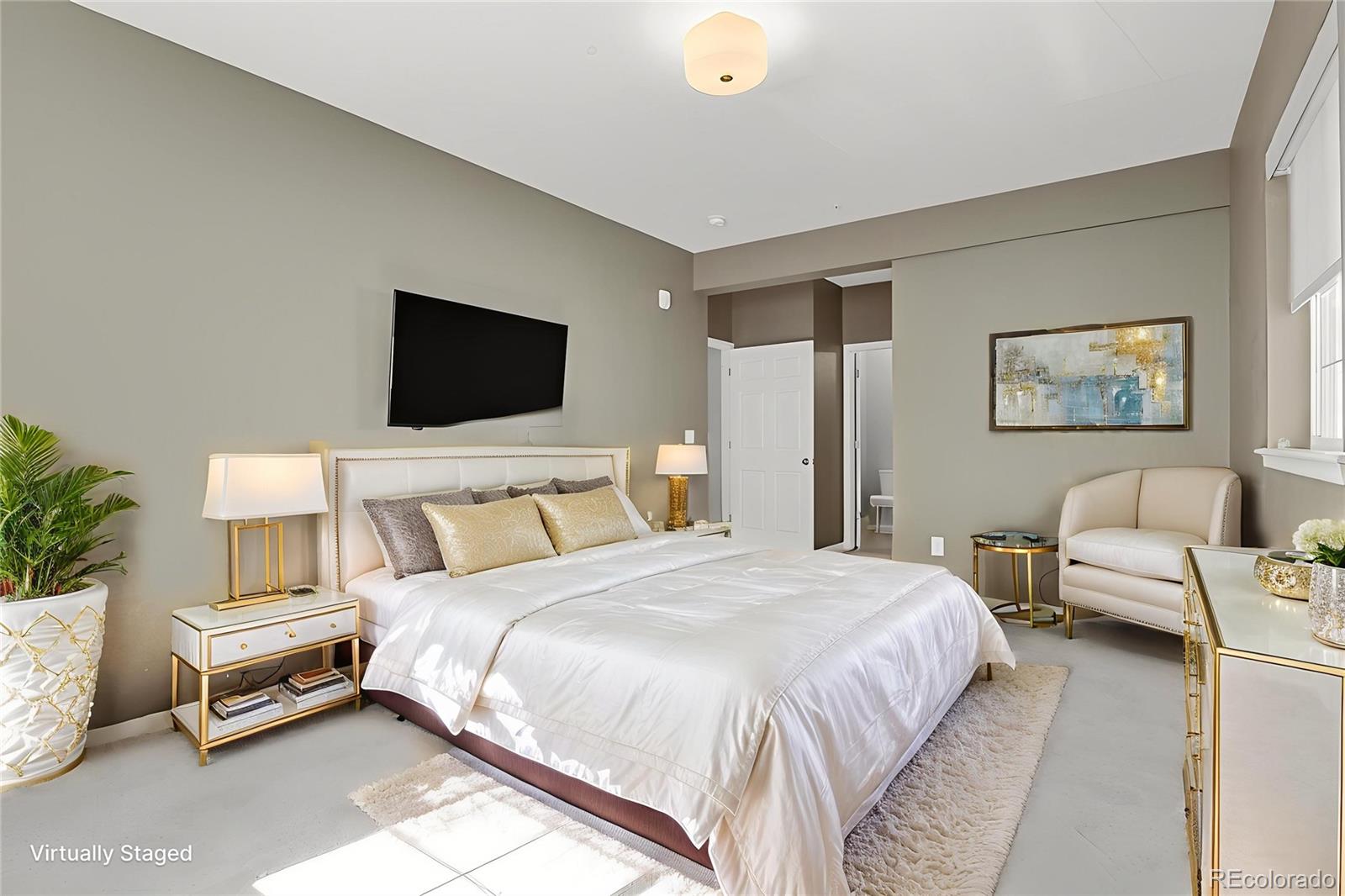 15700 E Jamison Drive Unit: 5-204