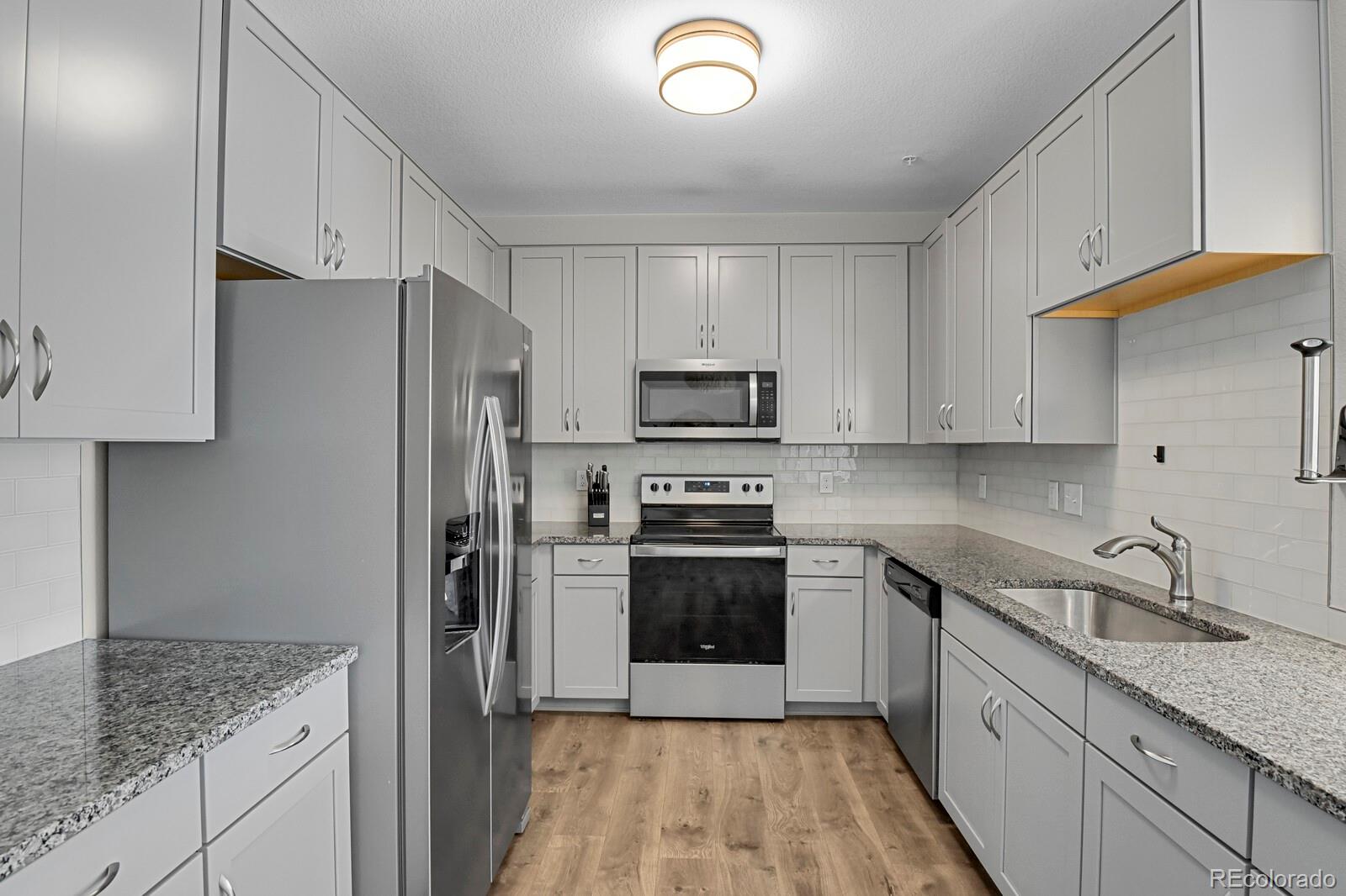 15700 E Jamison Drive Unit: 5-204