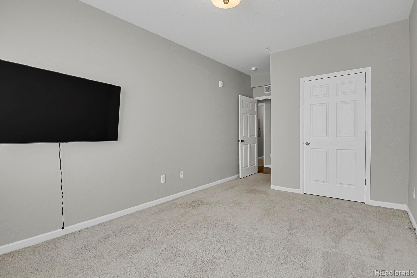 15700 E Jamison Drive Unit: 5-204