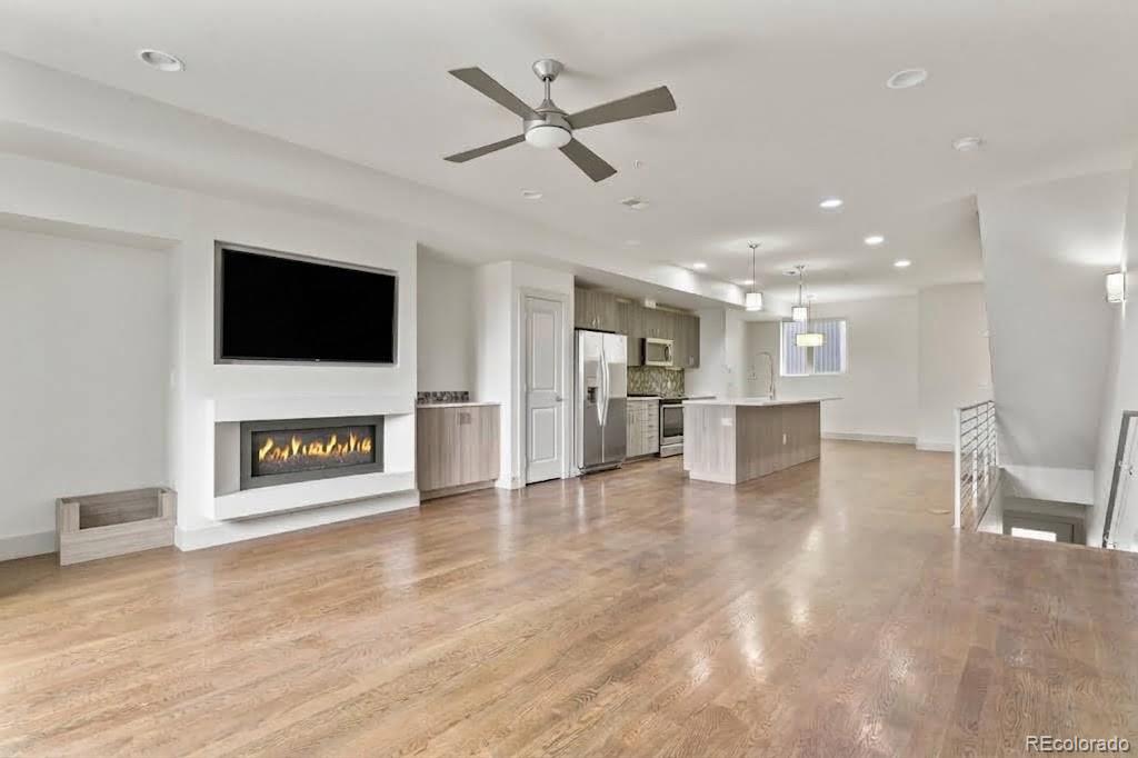 4943 Lowell Boulevard Unit: 4