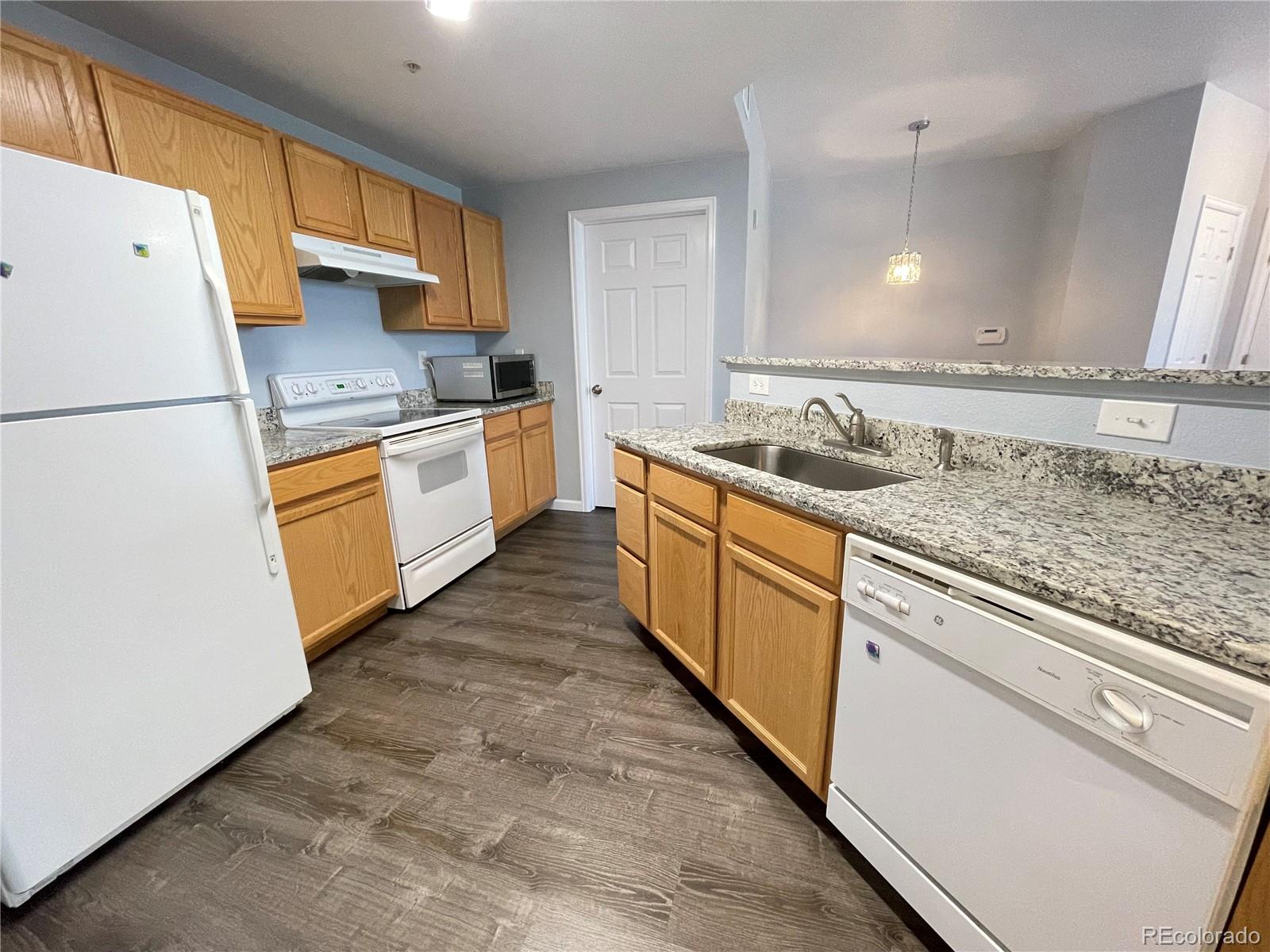 5726 N Genoa Way Unit: 10-205