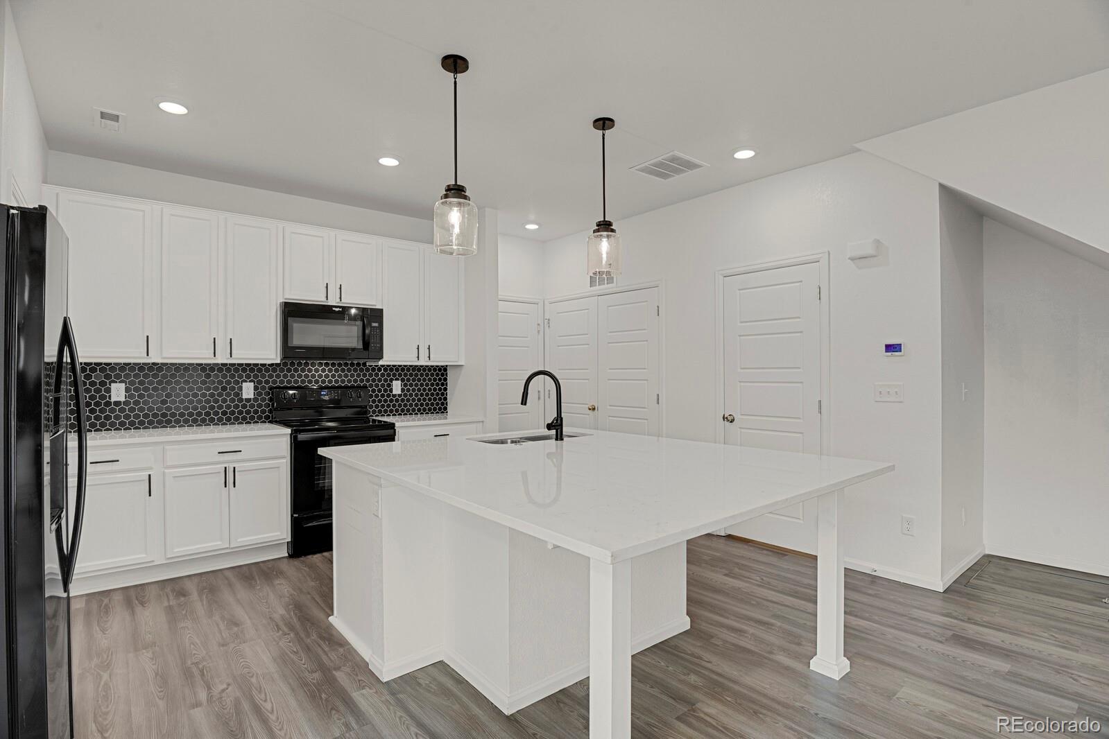 17852 E 103rd Avenue