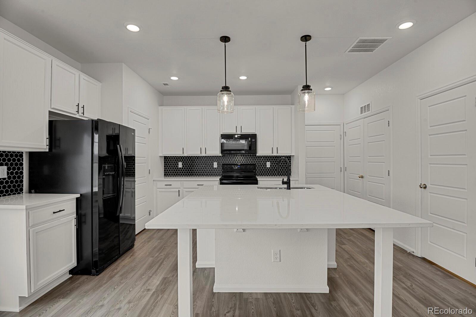 17852 E 103rd Avenue