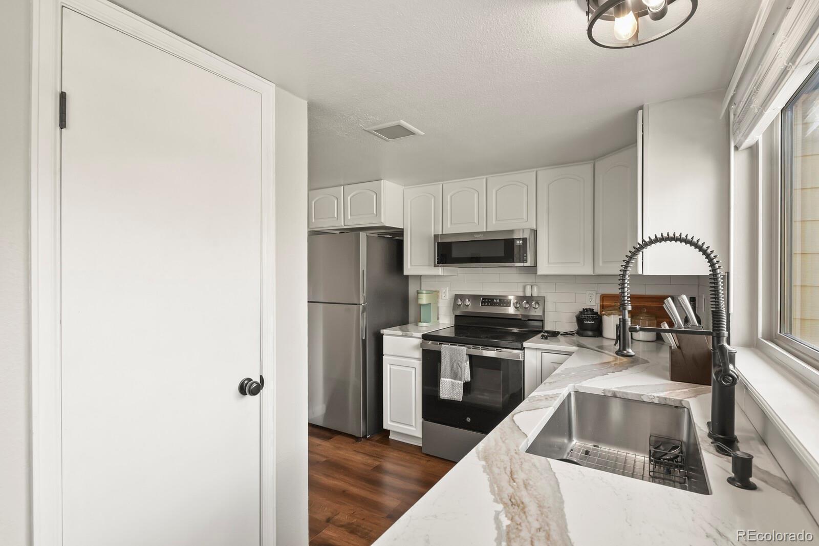 3501 S Kittredge Street Unit: B