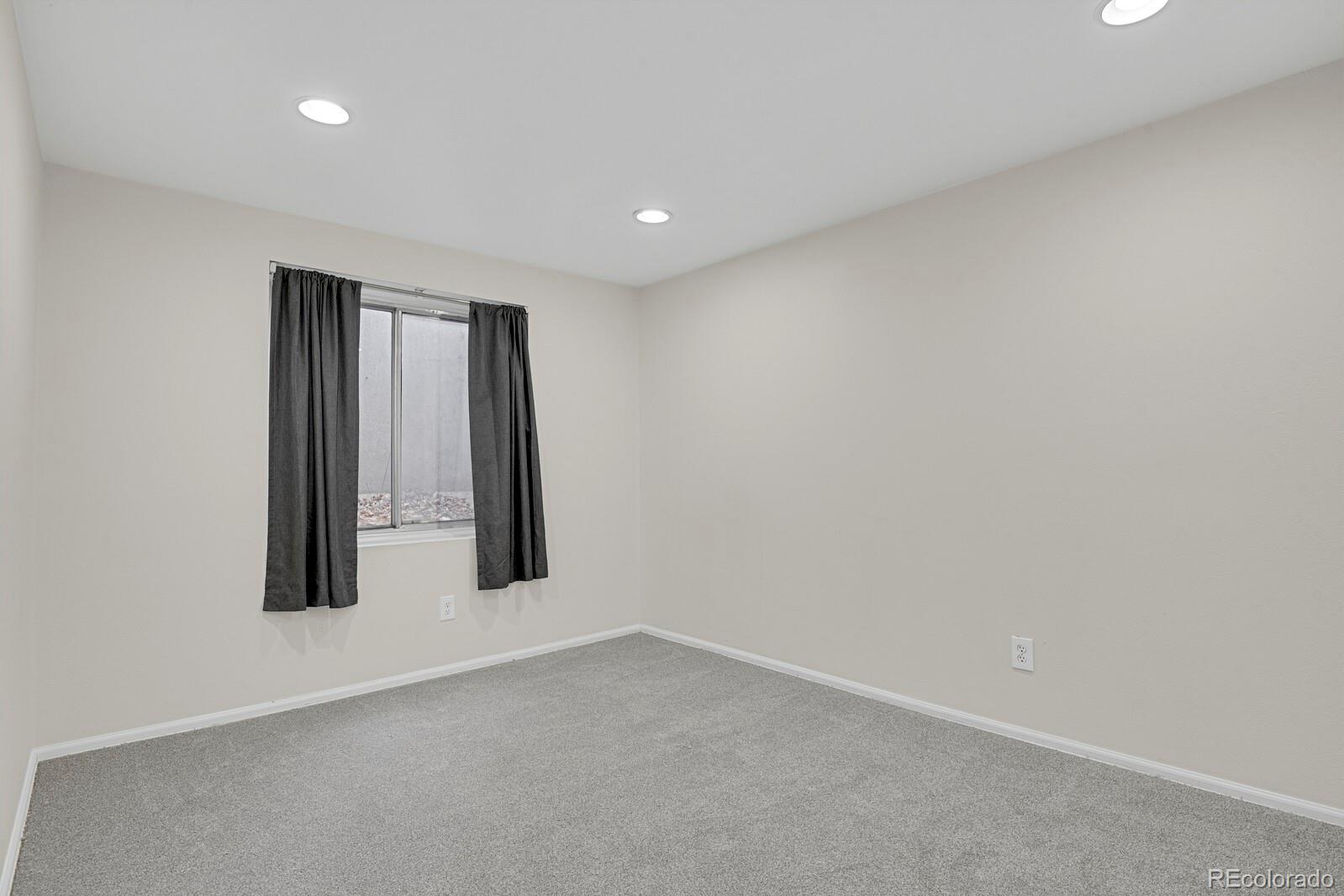 8363 Sunnyside Court