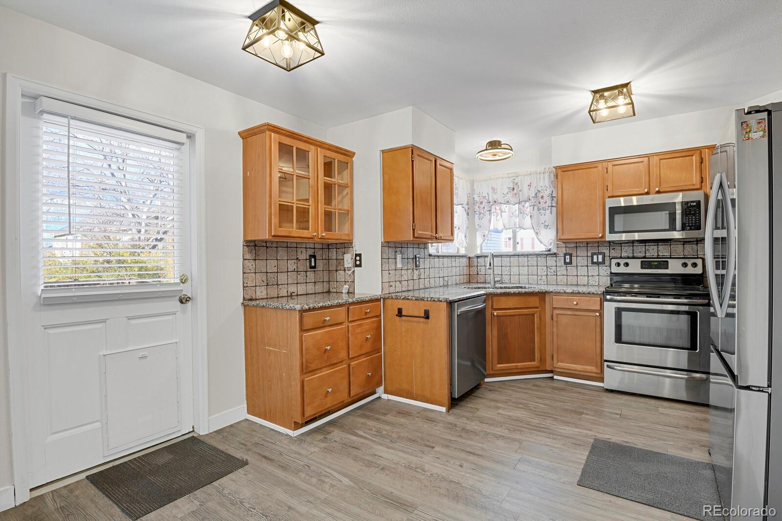 8363 Sunnyside Court