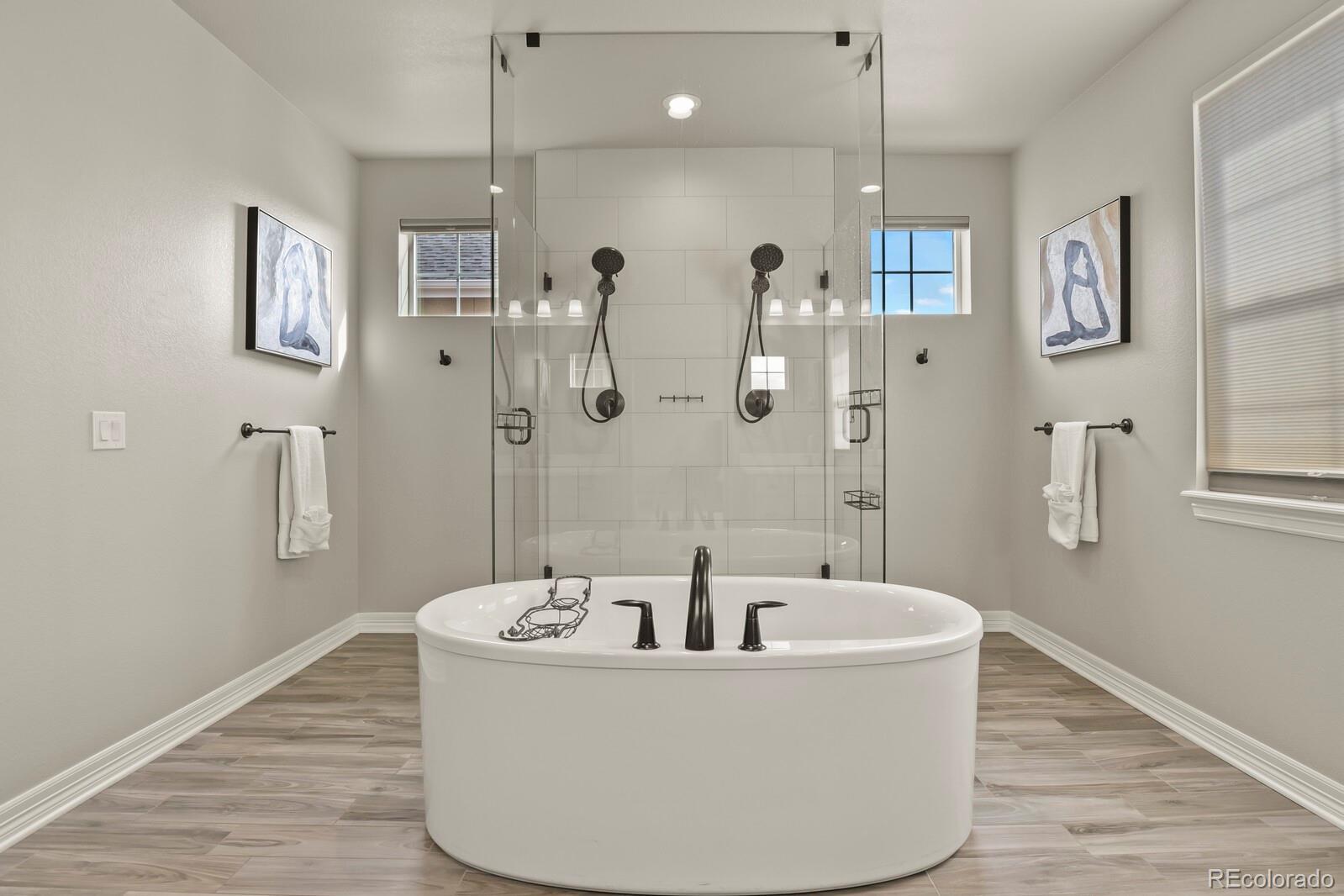 27500 E Lakeview Drive