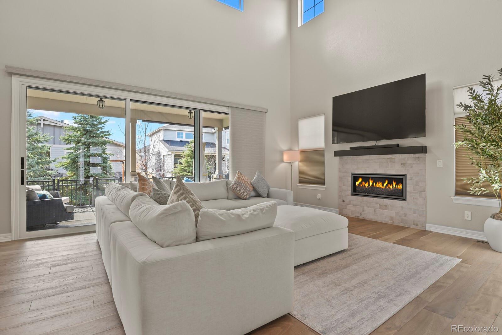 27500 E Lakeview Drive