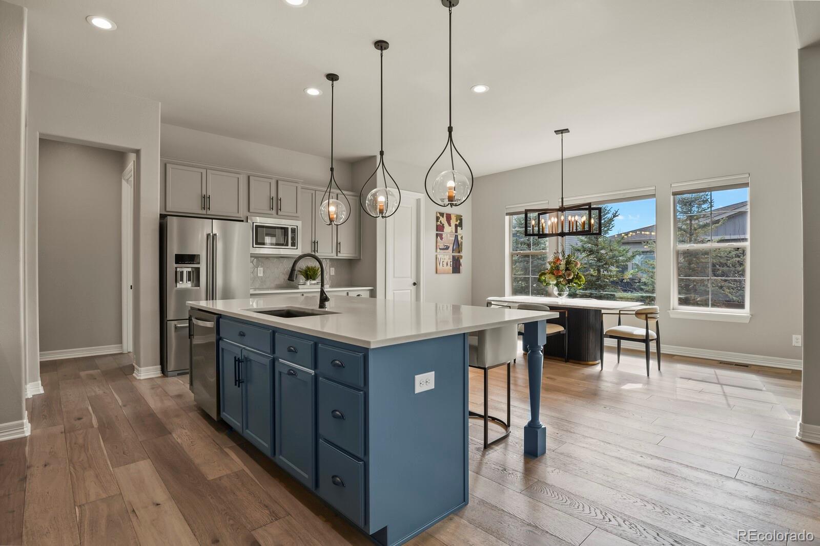 27500 E Lakeview Drive