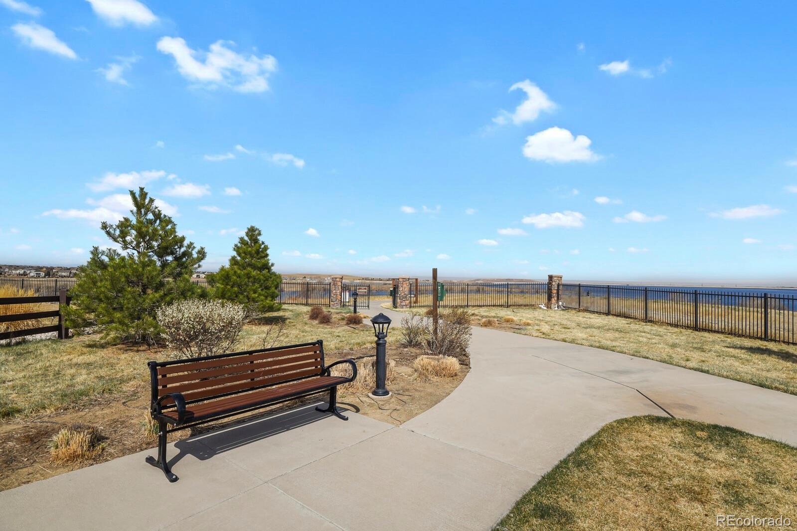 27500 E Lakeview Drive