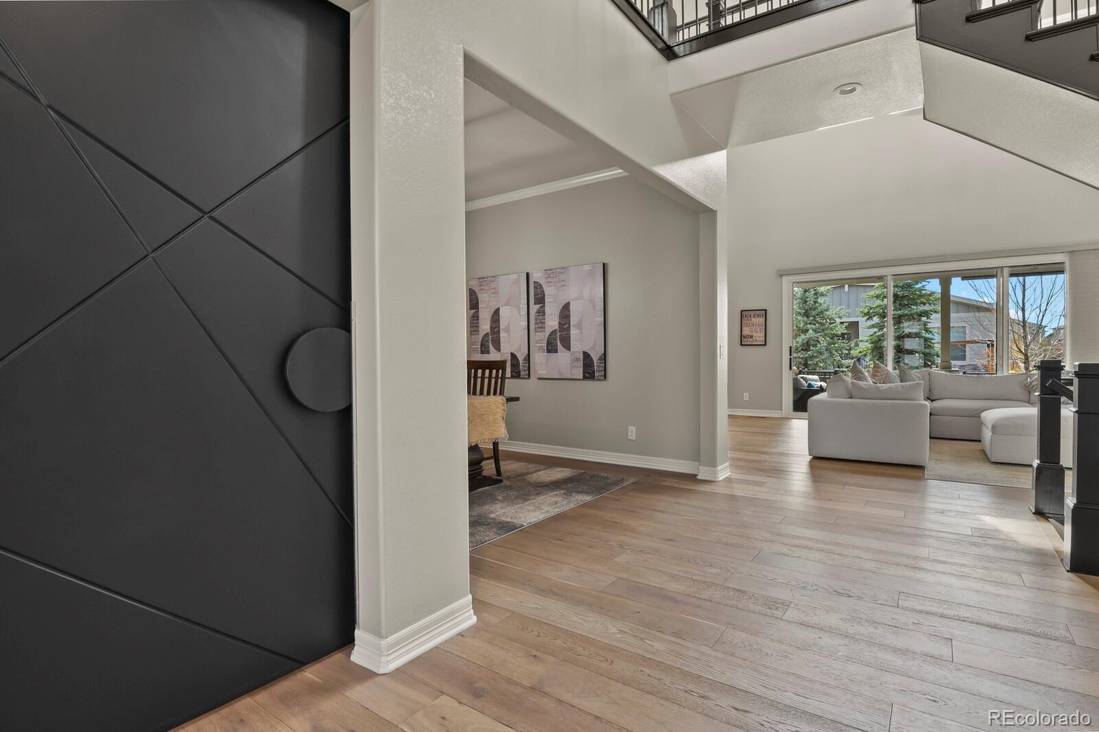 27500 E Lakeview Drive