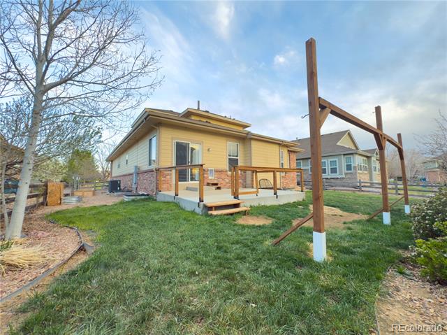 247 N Coolidge Way