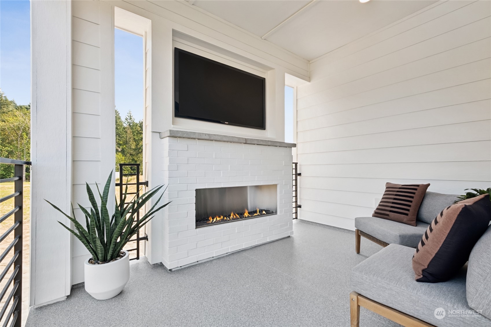 13702 SE 84th Street Unit: 9