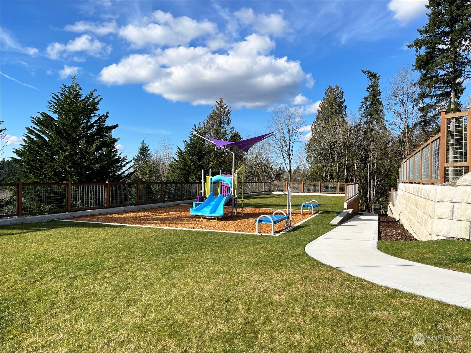 13702 SE 84th Street Unit: 9