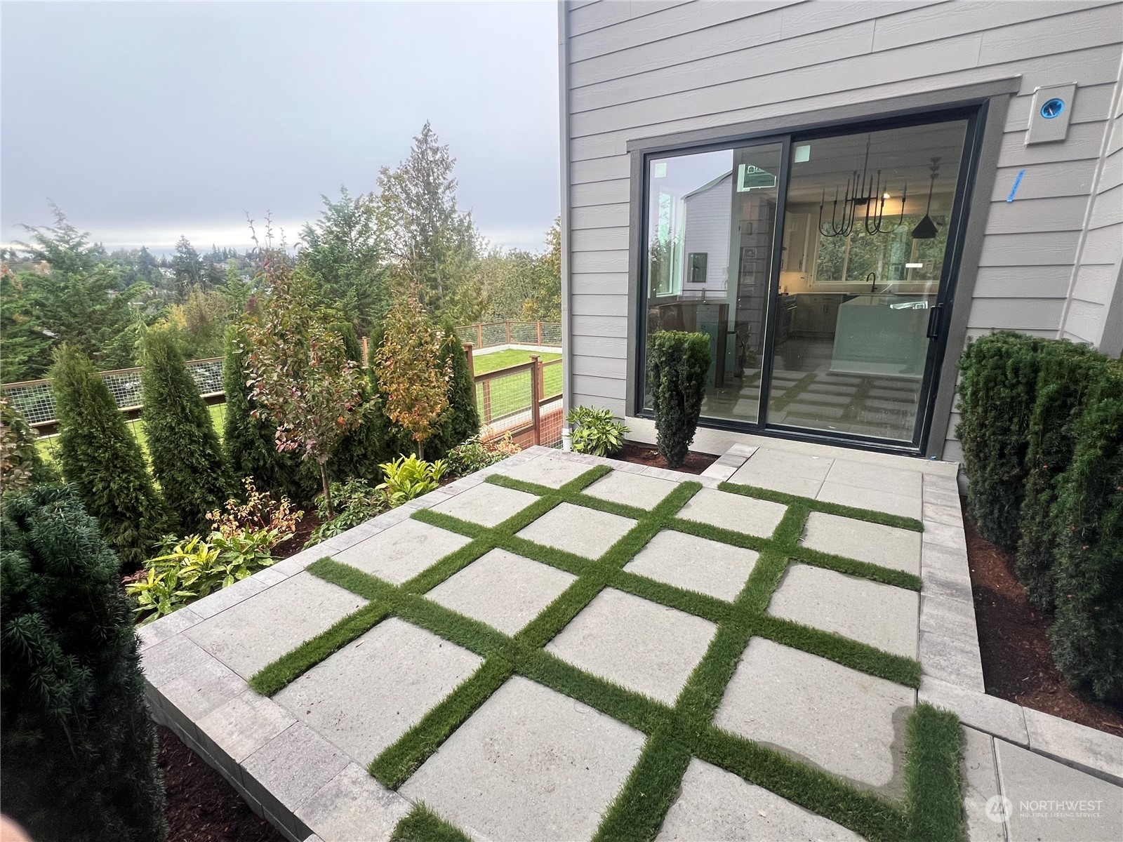 13702 SE 84th Street Unit: 9