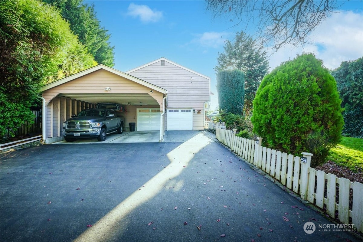 8435 NE 178th Street