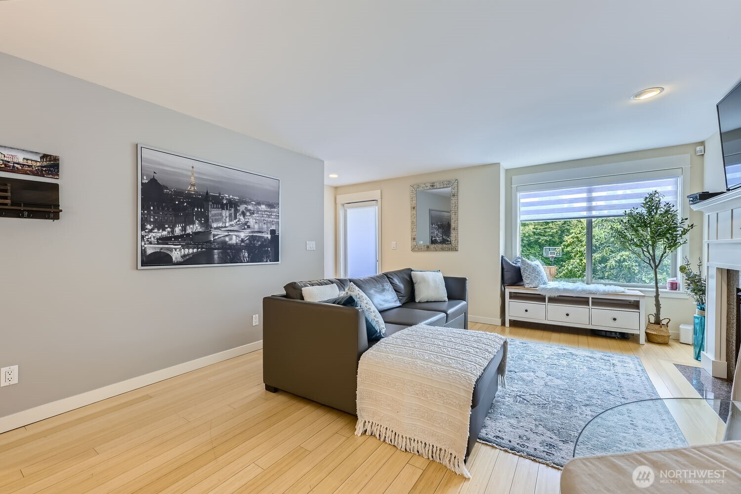 8700 Mary Avenue NW Unit: A