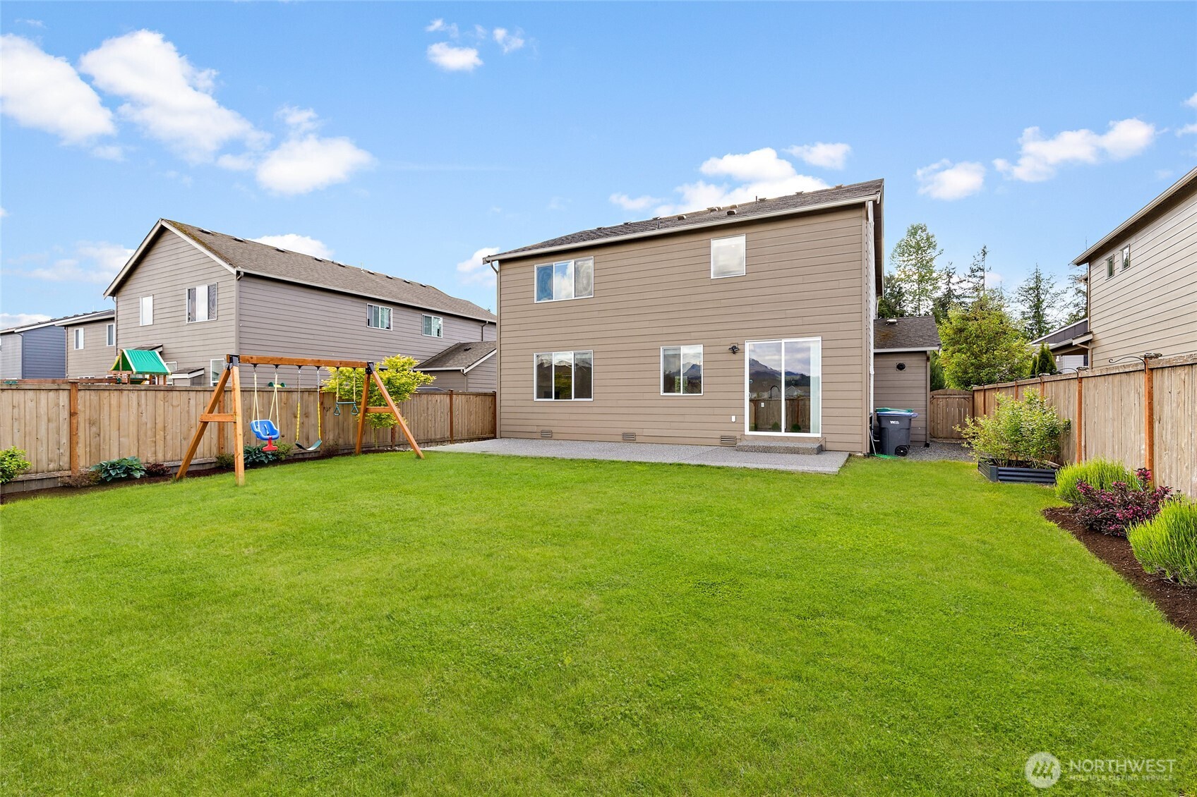 10401 Skyline Avenue