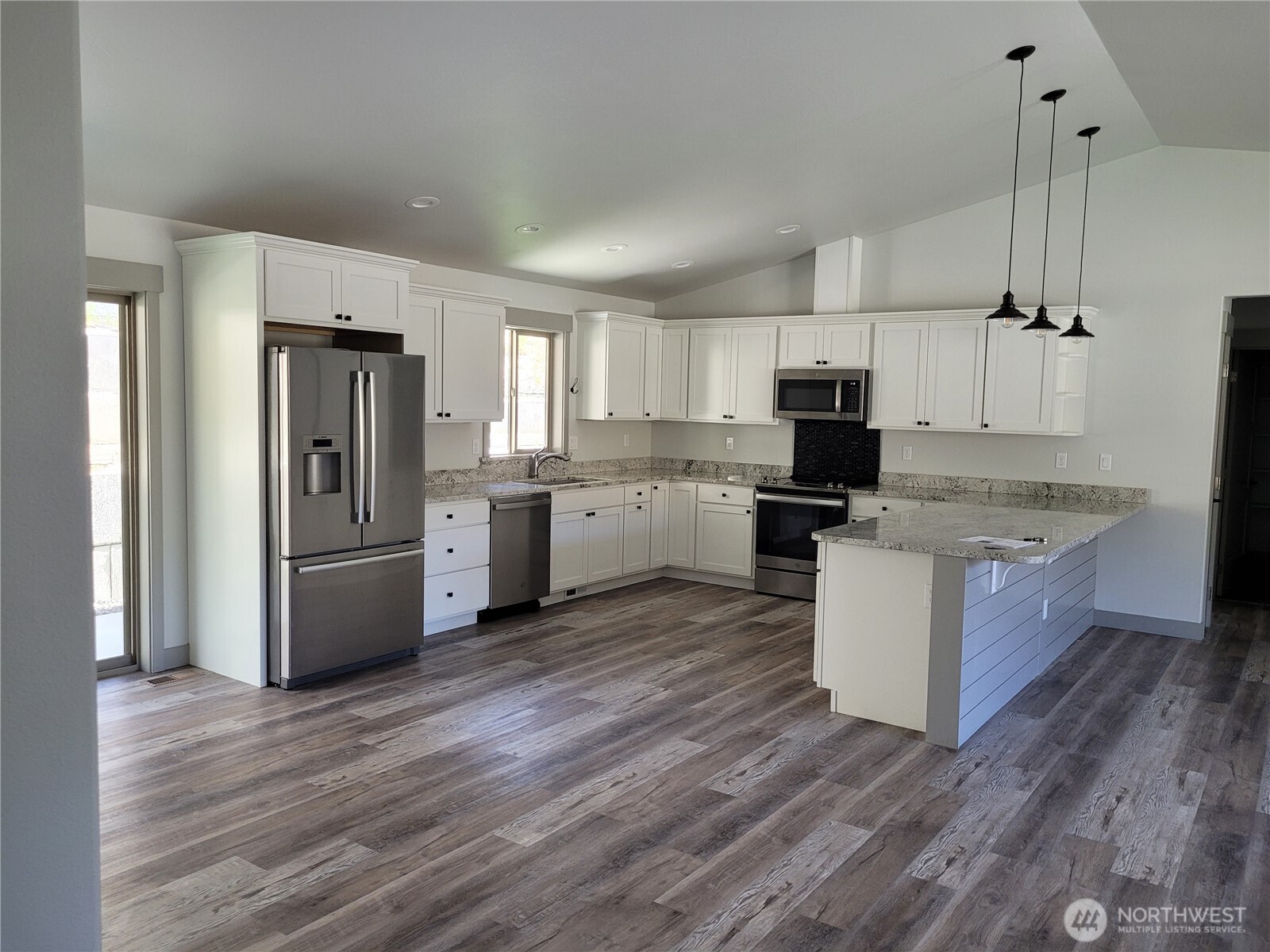 9978 Saska Way