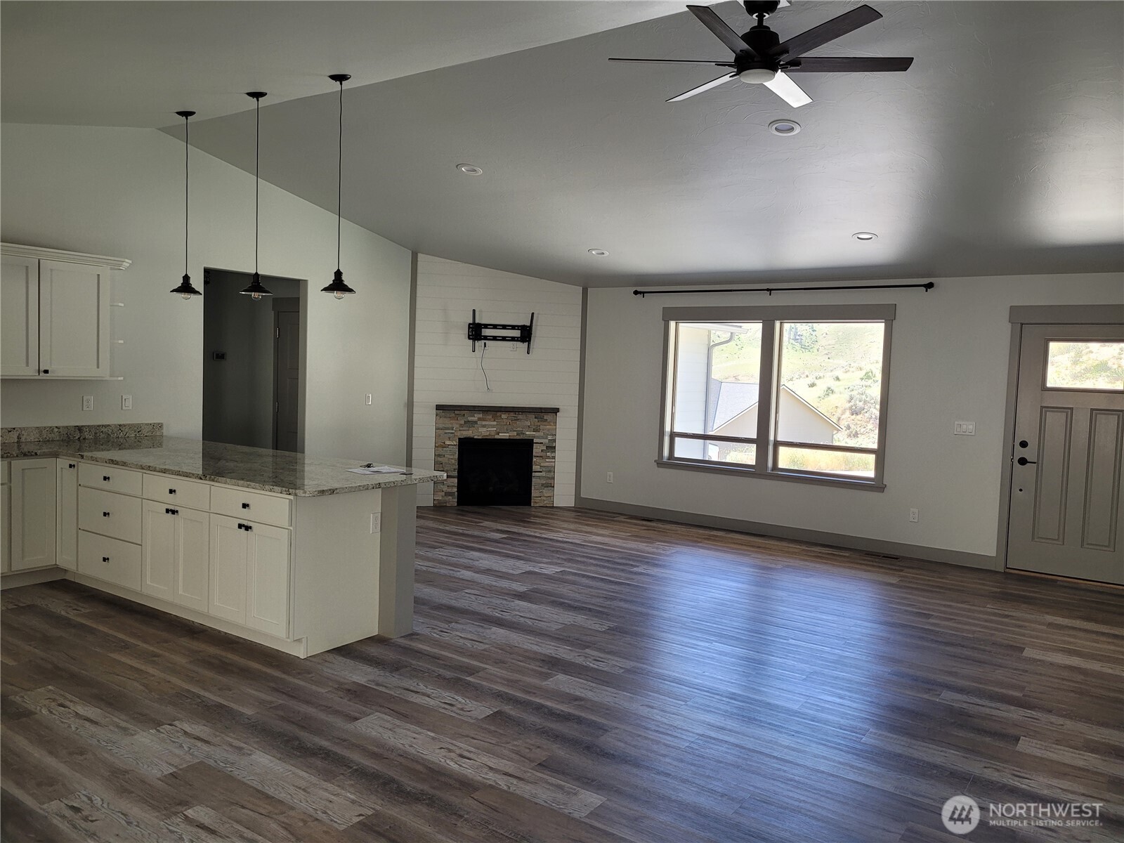 9978 Saska Way