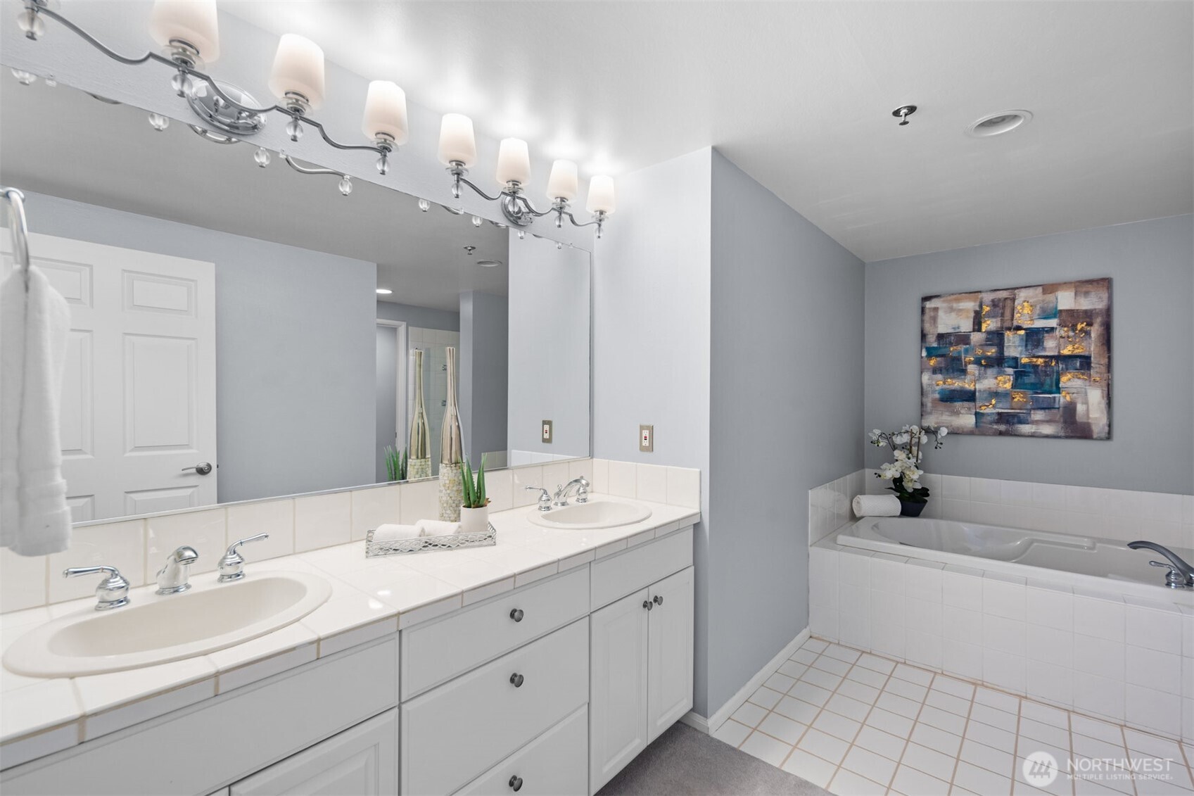 177 107th Avenue NE Unit: 1702