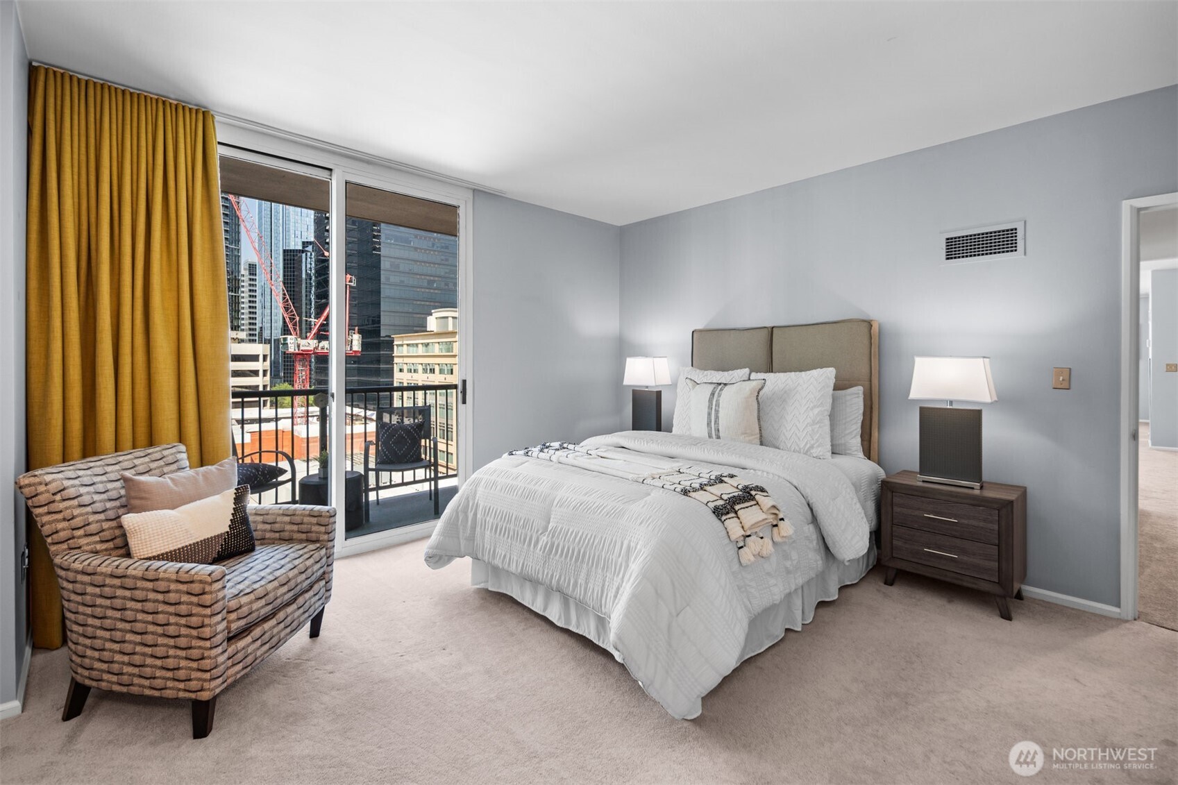 177 107th Avenue NE Unit: 1702