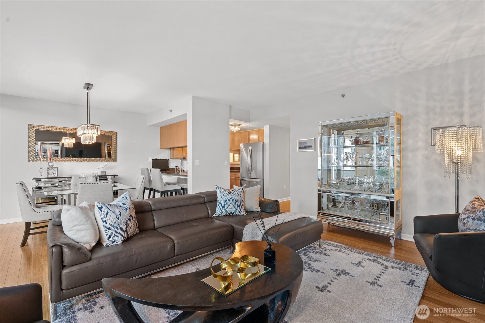 177 107th Avenue NE Unit: 720