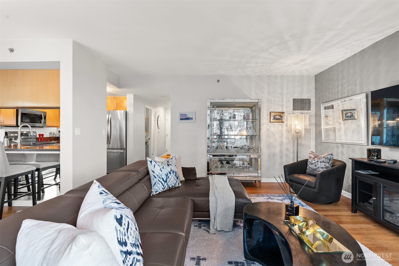 177 107th Avenue NE Unit: 720