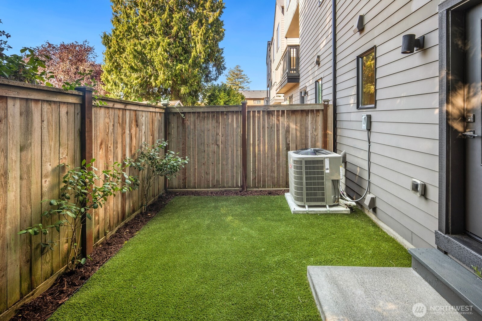 1523 NE 172nd Street