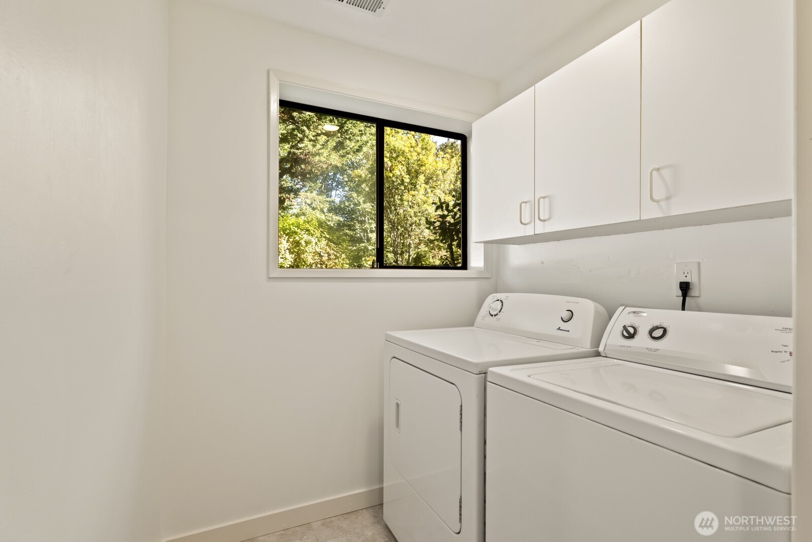 12716 87th Court NE