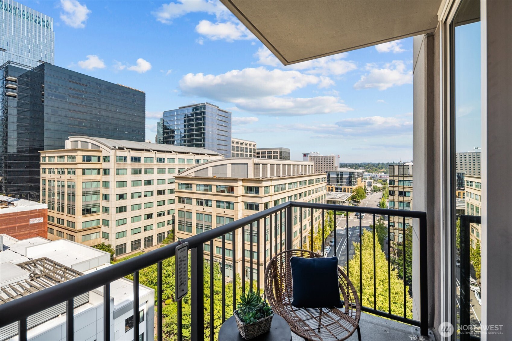 177 107th Avenue NE Unit: 1702