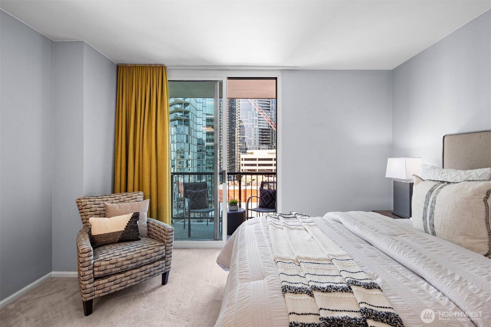 177 107th Avenue NE Unit: 1702