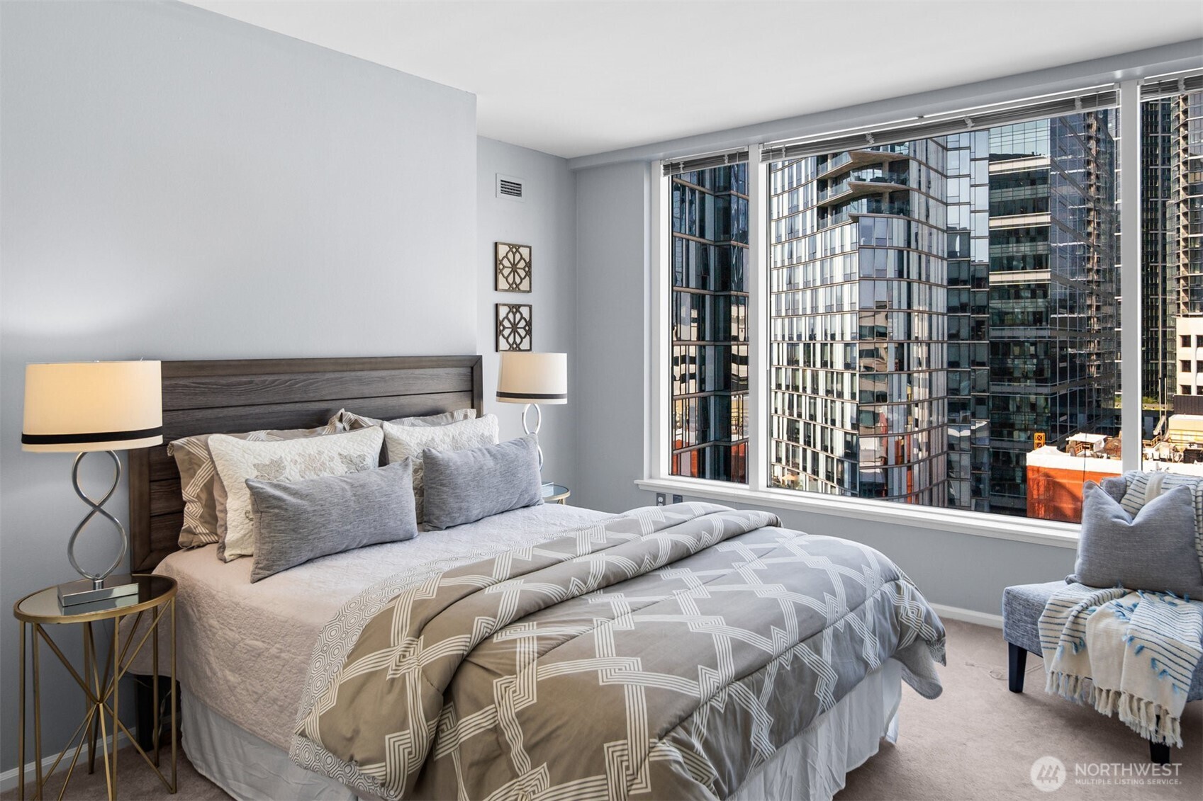 177 107th Avenue NE Unit: 1702