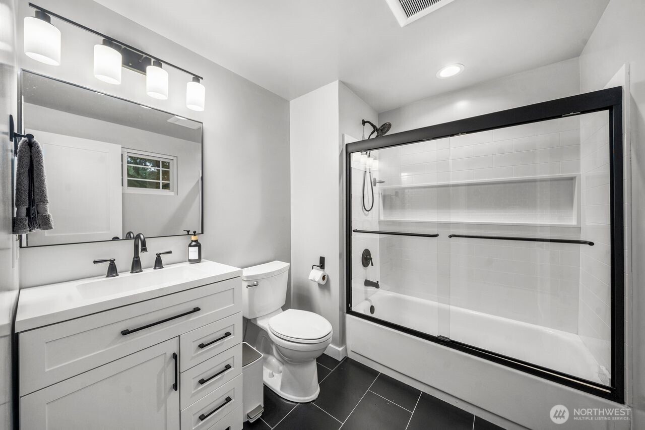 12391 S Keyport Road NE