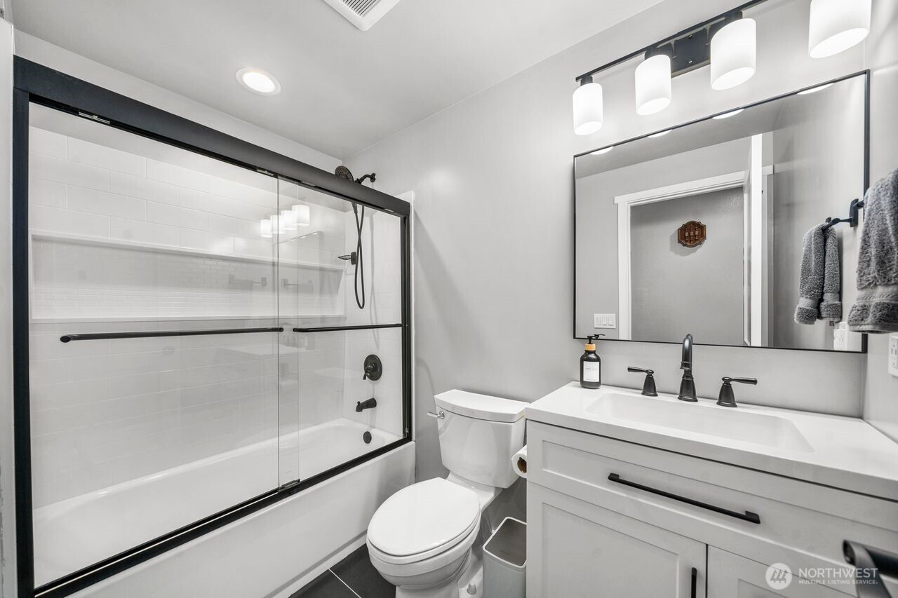 12391 S Keyport Road NE