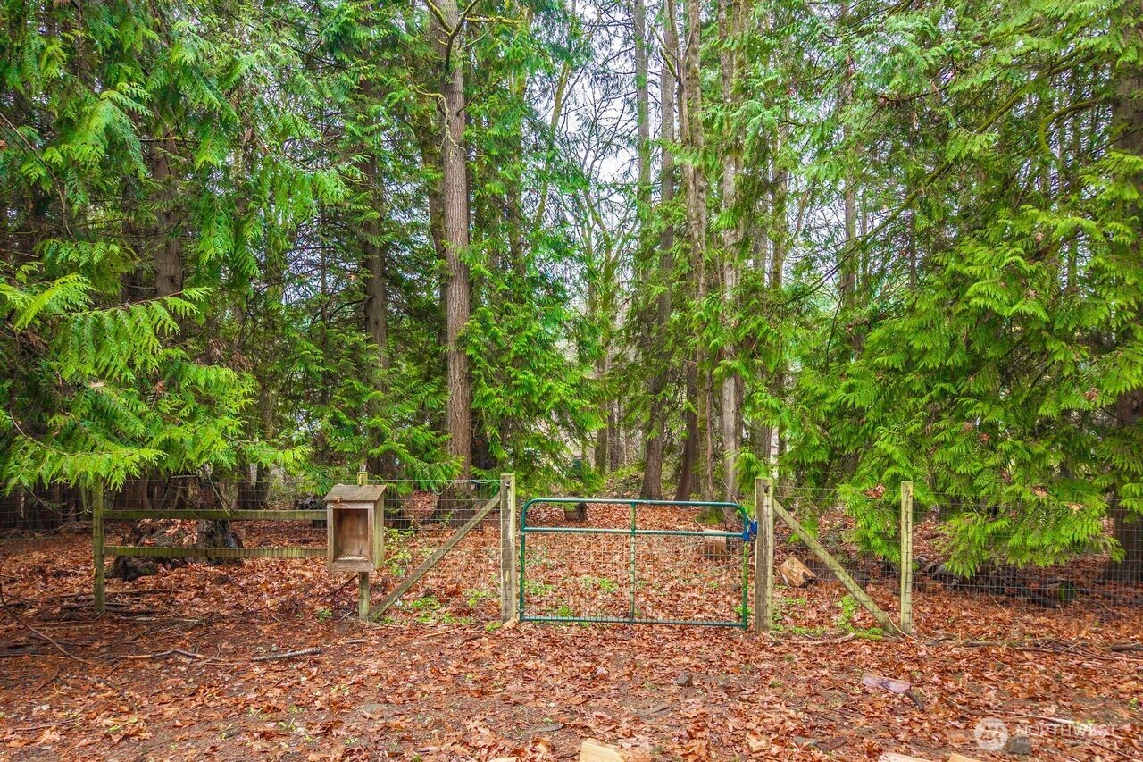 12391 S Keyport Road NE