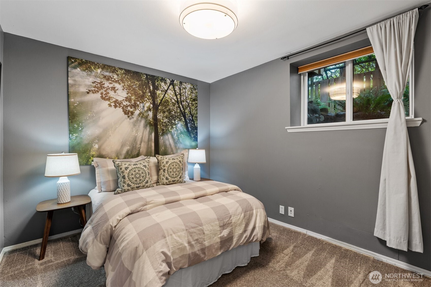 15612 38th Avenue NE