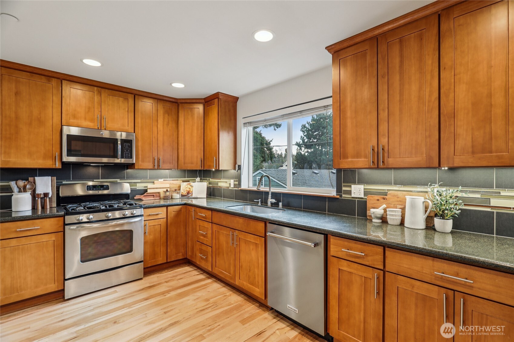 14539 32nd Avenue NE Unit: A