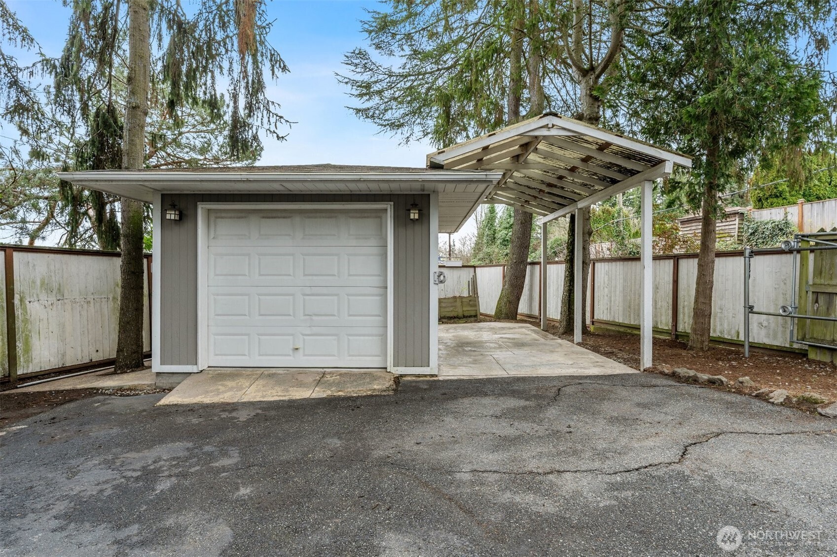 15612 38th Avenue NE