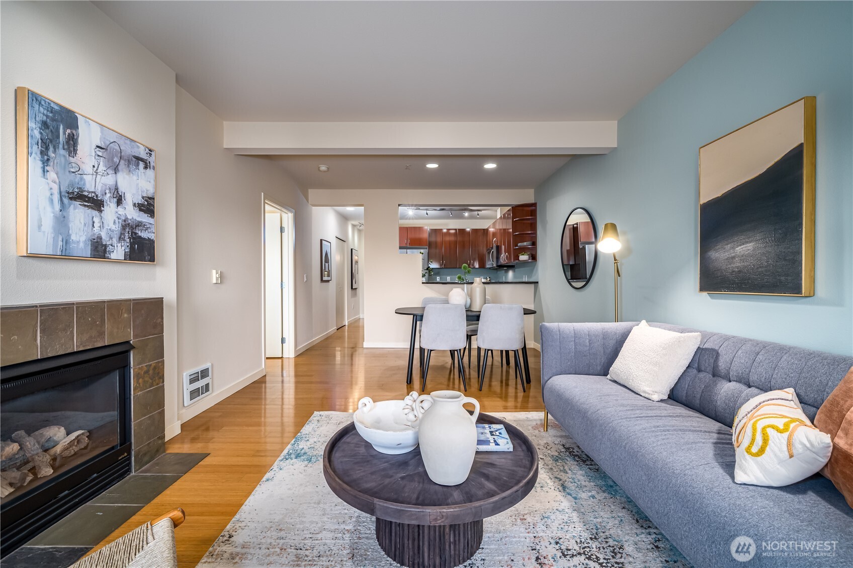 1 Broadway Unit: 211