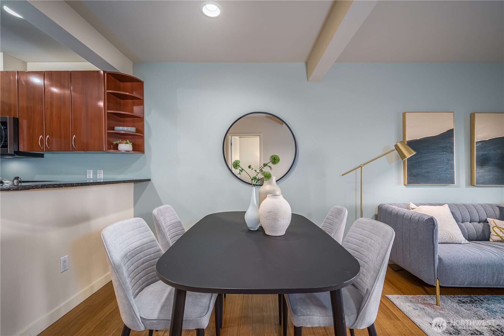 1 Broadway Unit: 211