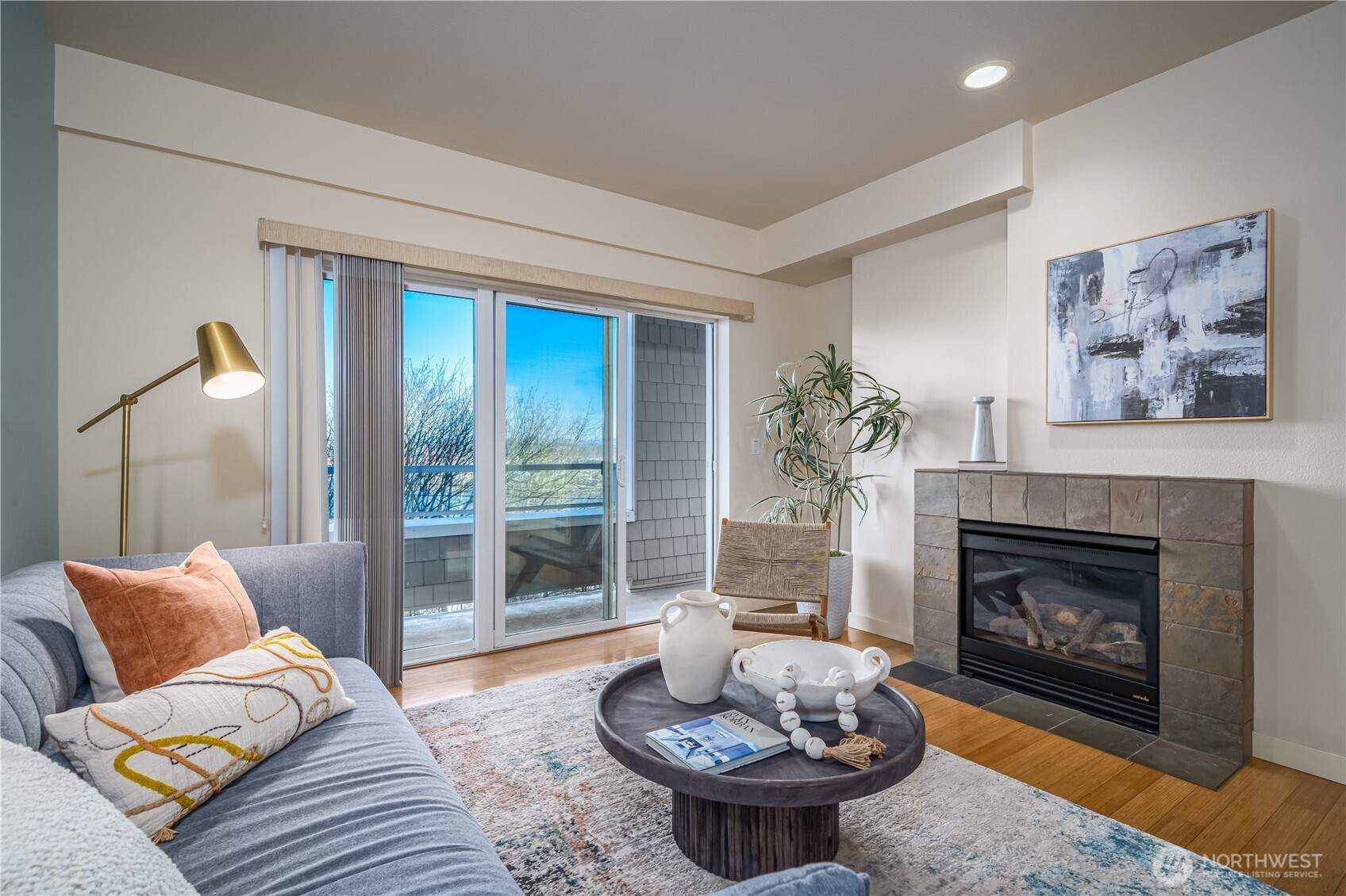 1 Broadway Unit: 211